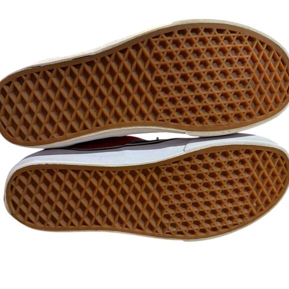 Vans Red and Gray Lace Up Sneakers in a Mens Size 7 or Women’s 8.5 - Picture 4 of 6